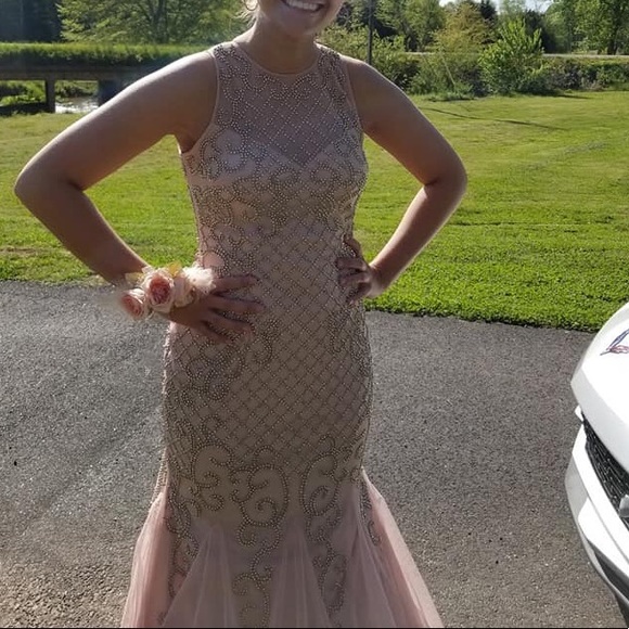 Prom Dress - Picture 2 of 5